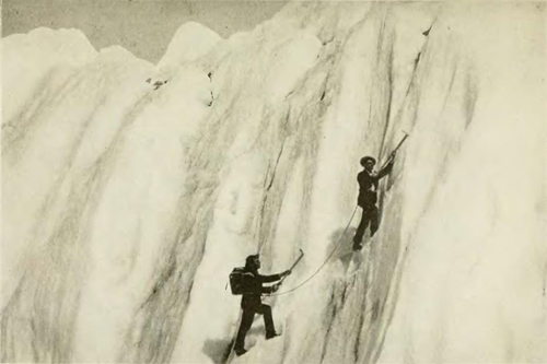 Das Stufenschlagen war eine &uuml;berlebenswichtige Technik f&uuml;r jeden Bergf&uuml;hrer, insbesondere zu einer Zeit, zu der es noch keine Steigeisen gab. Croz, Almer und Biner gingen heute beim Stufenschlagen im steilen Couloir vom Col Dolent hinab bis an ihre Grenzen.